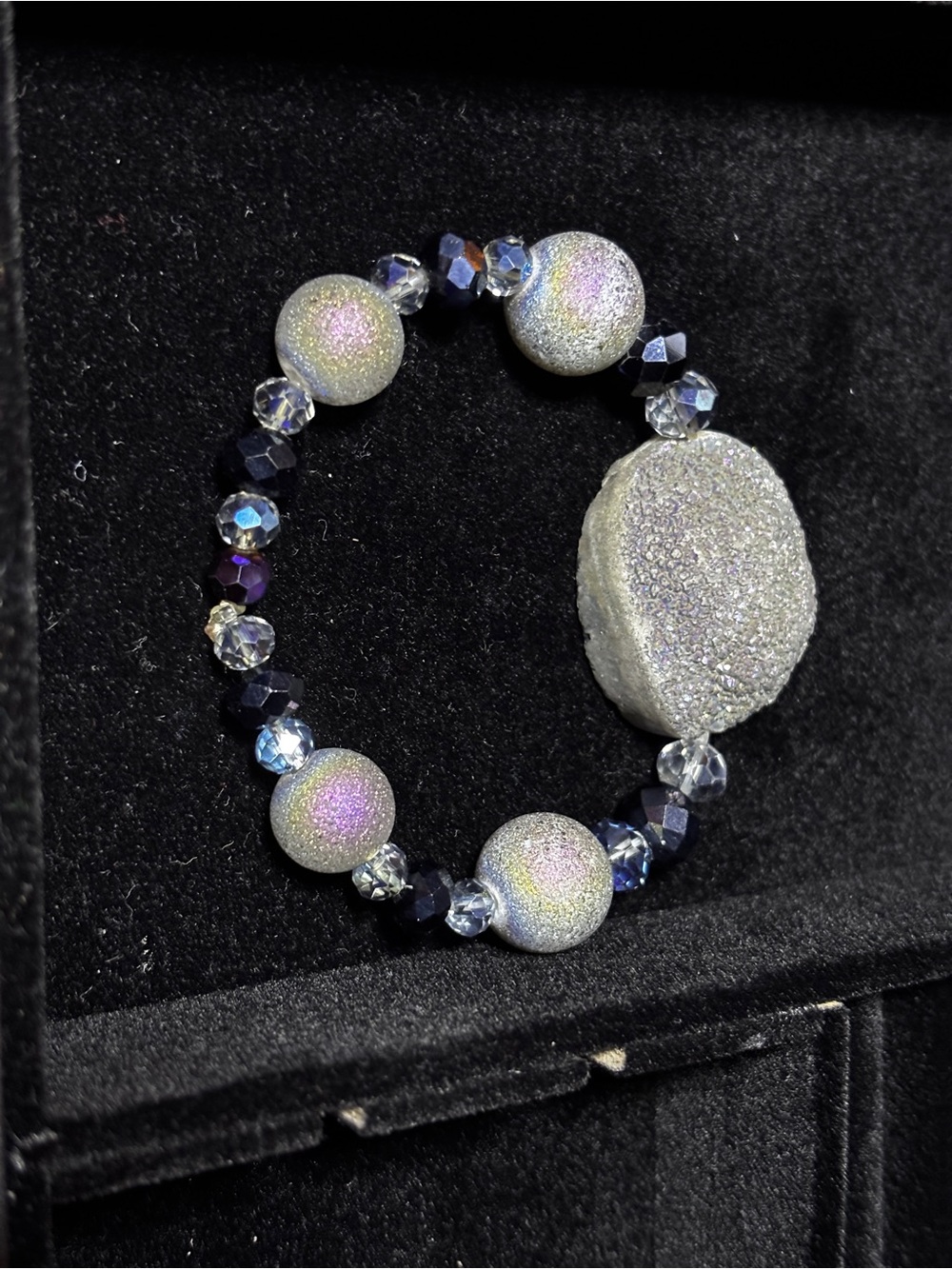Druzy Bead Stretch Bracelet in Iridescent Silver and Purple - Picture 2 of 2